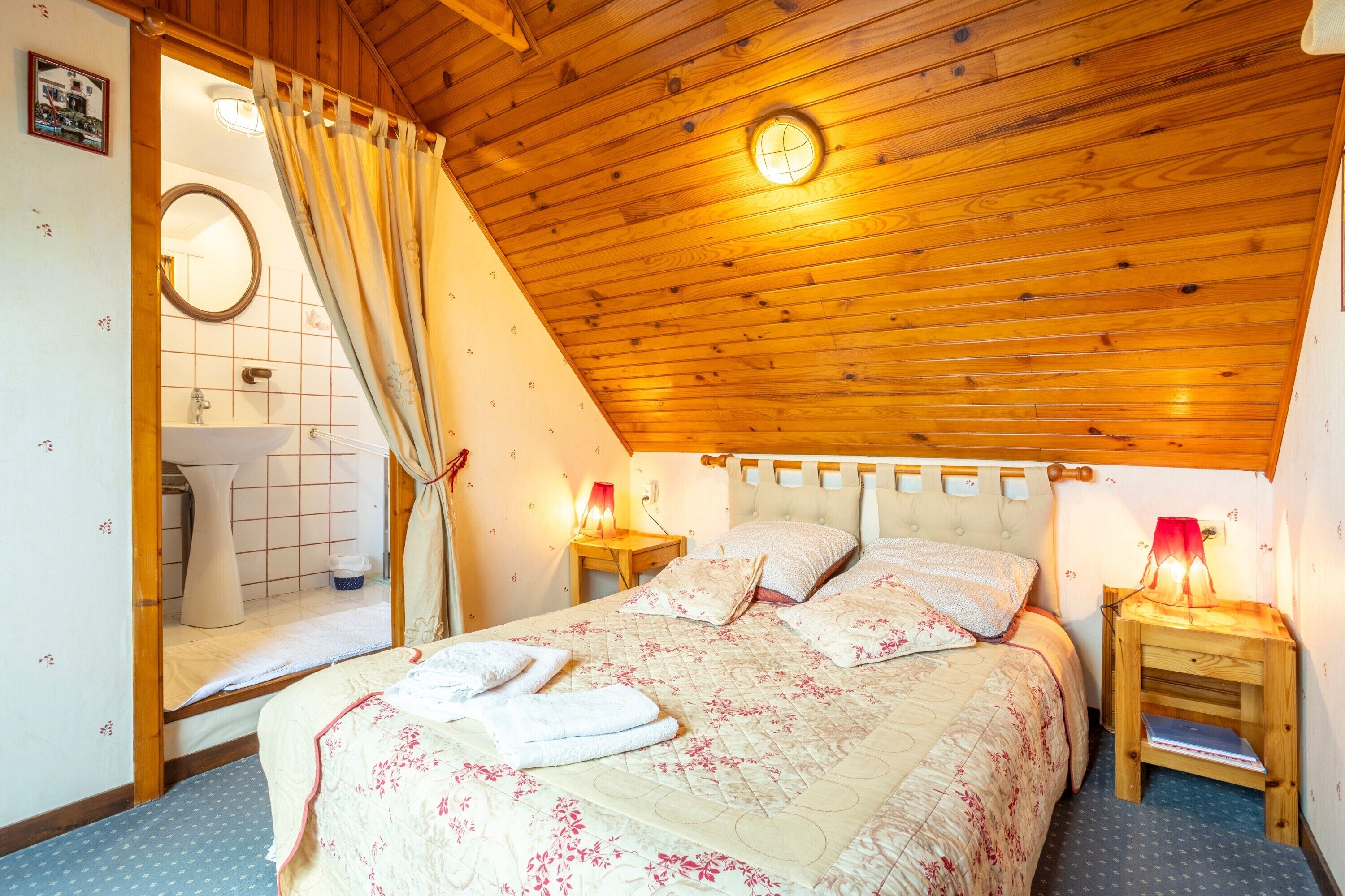 1 chambre, Wi-Fi gratuit, draps fournis