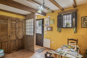 Dining - Holiday Home 'De Bárbara' with Balcony and Air Conditioning (Alcalá de los Gazules)