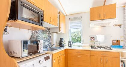 La Baie de la Tranquillité – Cosy Mobile Home, Peaceful & Fully Equipped, Near Entertainment