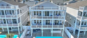 "Summer Salt" 5 Bedroom 5.5 Bath with a Pool!