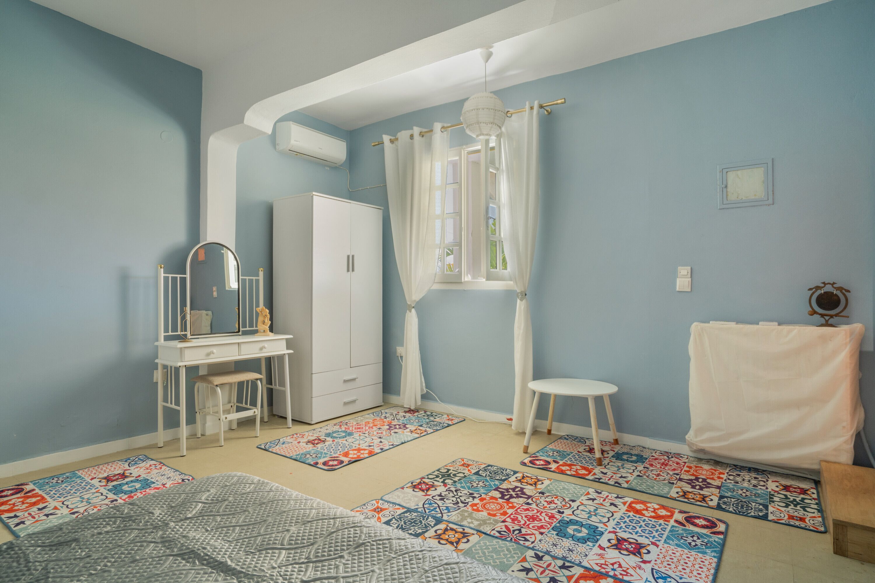 2 slaapkamers, een strijkplank/strijkijzer, gratis wifi, beddengoed