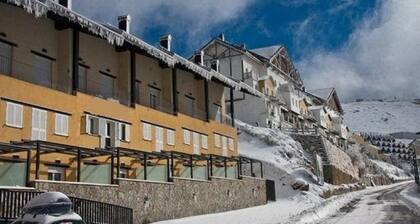 Apartment '42A' with Mountain View, Private Terrace and Wi-Fi