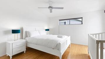 4 dormitorios, escritorio, wifi y ropa de cama