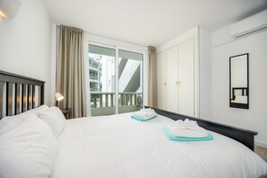 1 bedroom, iron/ironing board, free WiFi, bed sheets