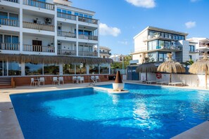 Pool - Apartment 'Sea View Room 003' with Shared Pool, Wi-Fi and Air Conditioning (Portocolom)