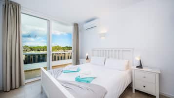 1 chambre, fer et planche Ă repasser, Wi-Fi gratuit, draps fournis