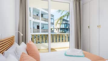 1 habitación, tabla de planchar con plancha, wifi gratis y ropa de cama