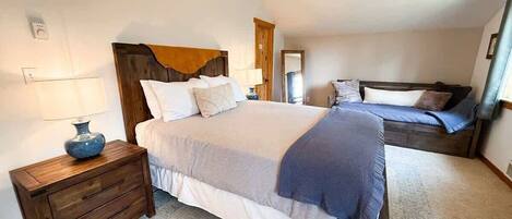 3 habitaciones, tabla de planchar con plancha y wifi gratis