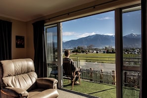 Interior - Close to Beach | Spacious | Outdoor Living - KK00379 (Kaikoura)