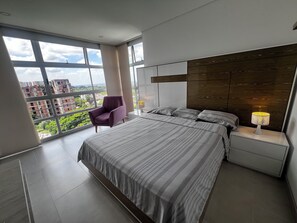 3 bedrooms, in-room safe, free WiFi, bed sheets