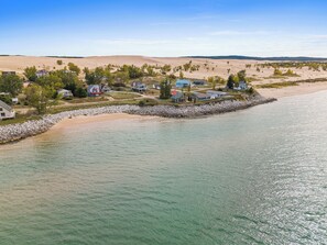 Beach - Sandpiper Cottage Beautiful Private Lake Michigan Frontage (Mears)