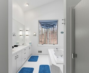 Shower, towels