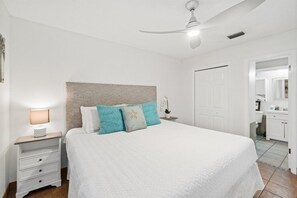1 habitación, tabla de planchar con plancha, wifi gratis y ropa de cama
