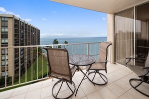 Property grounds - Royal Kahana Maui 813 Oceanfront 1 Bedroom (Lahaina)