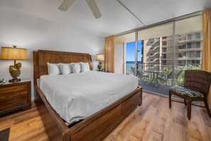 In-room safe, iron/ironing board, WiFi, bed sheets