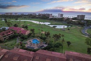 Exterior - Ocean Bliss Awaits - Spacious Lanai - Outdoor Grill - Golf Course Views (Lahaina)