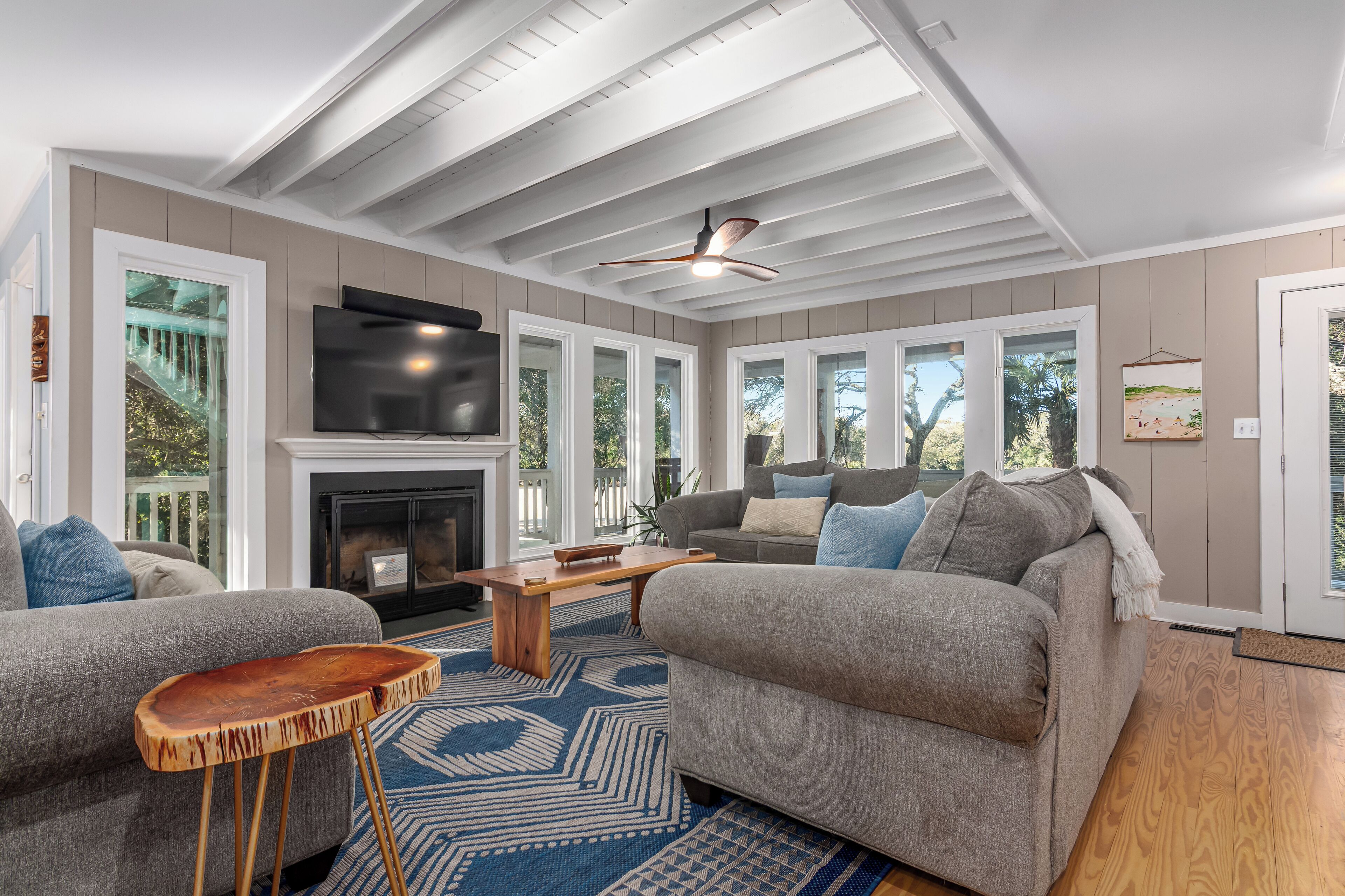 تلفزيون، مكتب