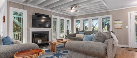 تلفزيون، مكتب