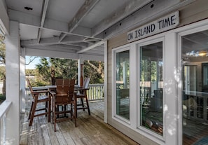 Outdoor dining