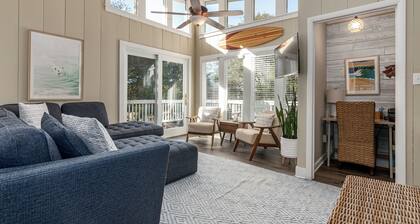 Four bedroom home with golf course view and walking distance to the lighthouse