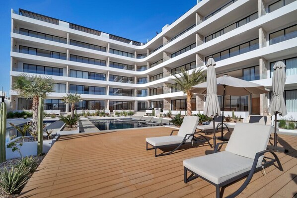 Pool - 2 Pools, Jacuzzi, Close to Beaches, Rooftop, Cozy (Cabo San Lucas)