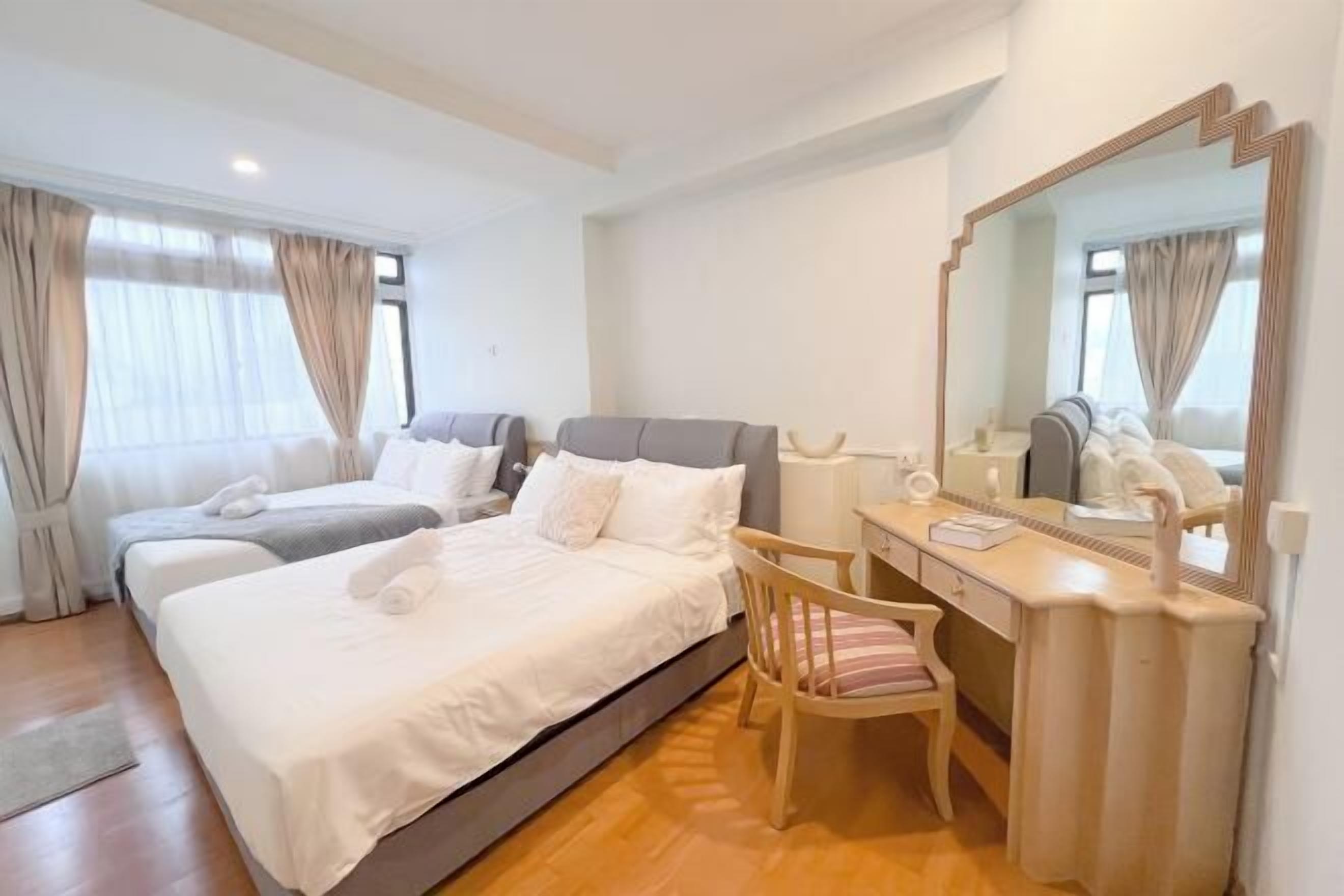 Bàn ủi/dụng cụ ủi quần áo, truy cập Internet không dây miễn phí 