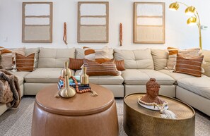 Télévision, cheminée, jeux vidéo, table de tennis de table