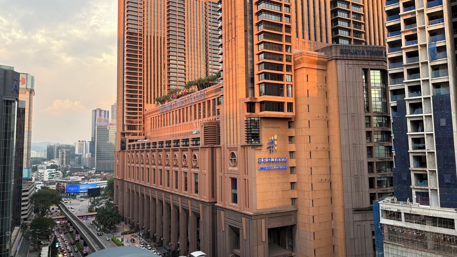 Plaza Berjaya by Manhattan Group