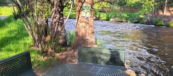 NEW~Trail Ridge Retreat- A/C, RMNP- 2 miles, Family Friendly, Views!