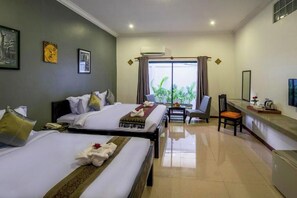 In-room safe, desk, laptop workspace, iron/ironing board - Golden Bayon Boutique Hotel (Siem Reap)