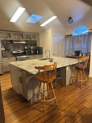 Microwave, oven, stovetop, dishwasher