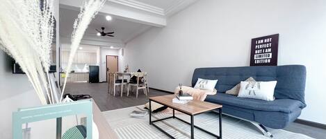 Apartment, 3 Bedrooms | 2 bedrooms, iron/ironing board, free WiFi