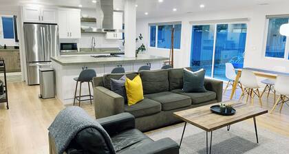 Modern 2 BR, Spacious Guesthouse in Seward Park/Columbia City Next to Lake WA