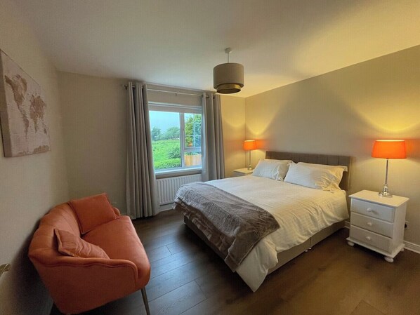 4 bedrooms, iron/ironing board, travel cot, WiFi