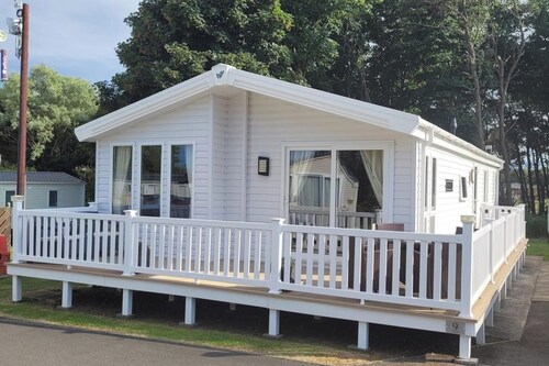 Cayton Bay Lodge Parkdean Resorts
