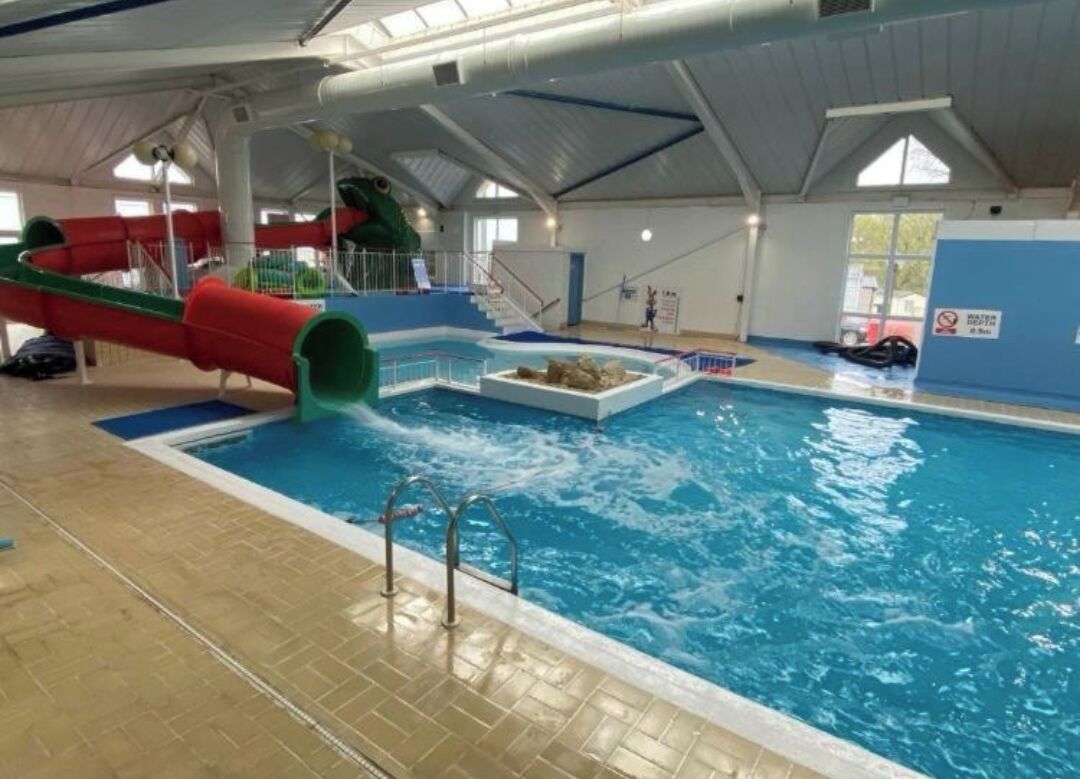 Una piscina techada