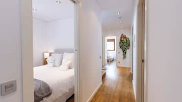 4 habitaciones, tabla de planchar con plancha y wifi gratis