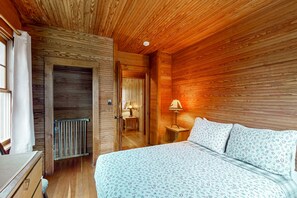 4 bedrooms, internet, bed sheets