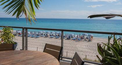 Cozy Canal View Studio Private Balcony Pool 2208