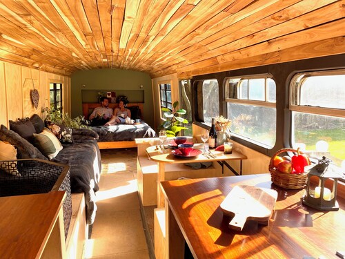 Fiery Peak Glampsite with Stargazing & Hot tub