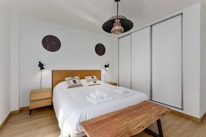 1 slaapkamer, een strijkplank/strijkijzer, gratis wifi