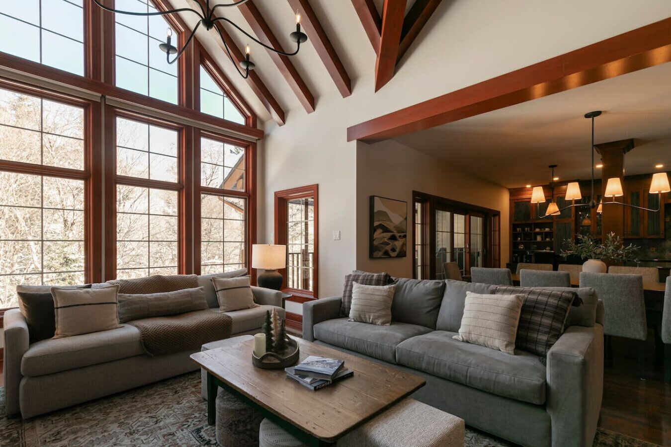 智能电视、壁炉、电子游戏、乒乓球