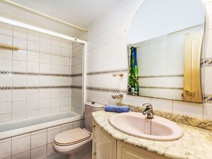 Bathroom / Wellness - Cala Montero by Interhome (Vinarós)