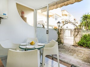 Outdoor dining - Cala Montero by Interhome (Vinarós)