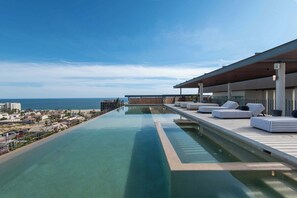 Pool - Punto Nima: Apt with Infinity Pool & Rooftop (San José del Cabo)