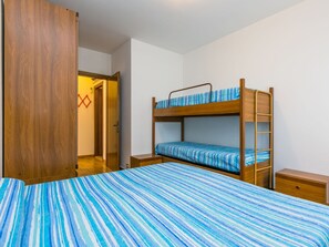 1 bedroom, travel crib, WiFi, bed sheets