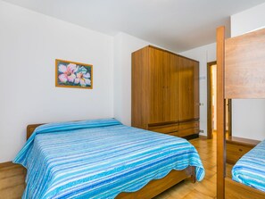 1 chambre, lit de bébé portatif, Wi-Fi (supplément), literie fournie