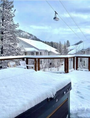 Outdoor spa tub - ★★Ski In-Out! Mid-Mountain PALISADES home! Hot tub! Views! Walk to village! ★★ (Olympic Valley)