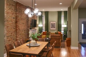 Interior - **HostWise Stays** Rooftop Deck | Off-Street Parking | Prime Location! (Pittsburgh)