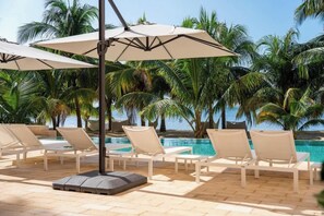 Pool - Seaside Condo | 4BR | Luxury Stay in Isla Mujeres (Isla Mujeres)